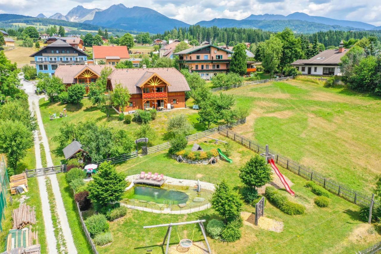 Familien-Appartements Oerglwirt'S Gut Mariapfarr Buitenkant foto