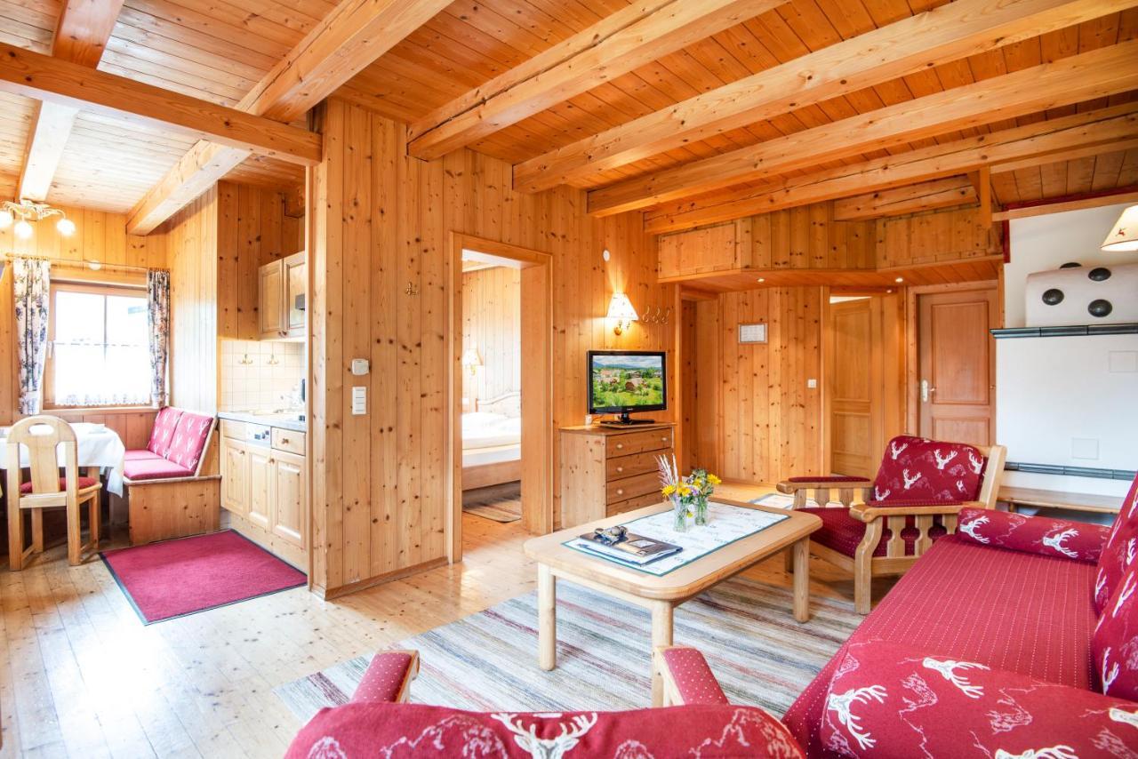 Familien-Appartements Oerglwirt'S Gut Mariapfarr Buitenkant foto